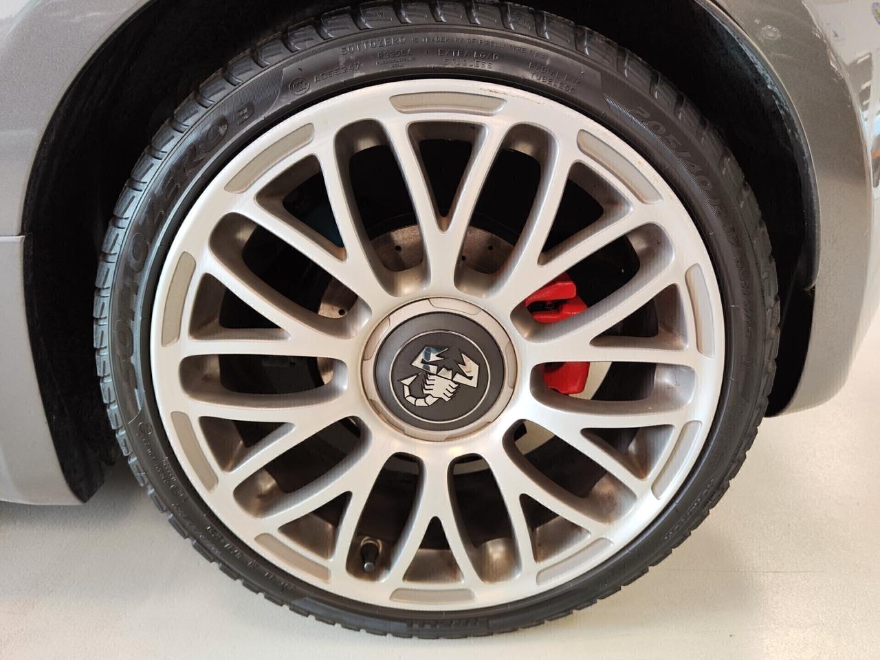 Abarth 500 1.4 Turbo T-Jet Custom