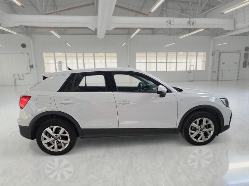 AUDI Q2 2.0 30 TDI BUSINESS SUV
