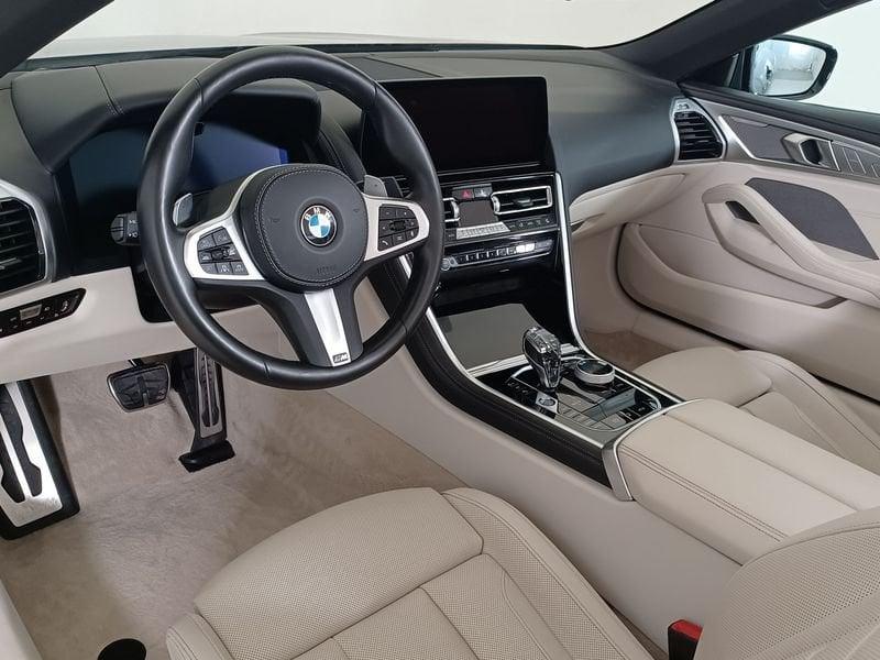BMW Serie 8 G14 2018 Cabrio Diesel 840d Cabrio mhev 48V xdrive Individual Composition