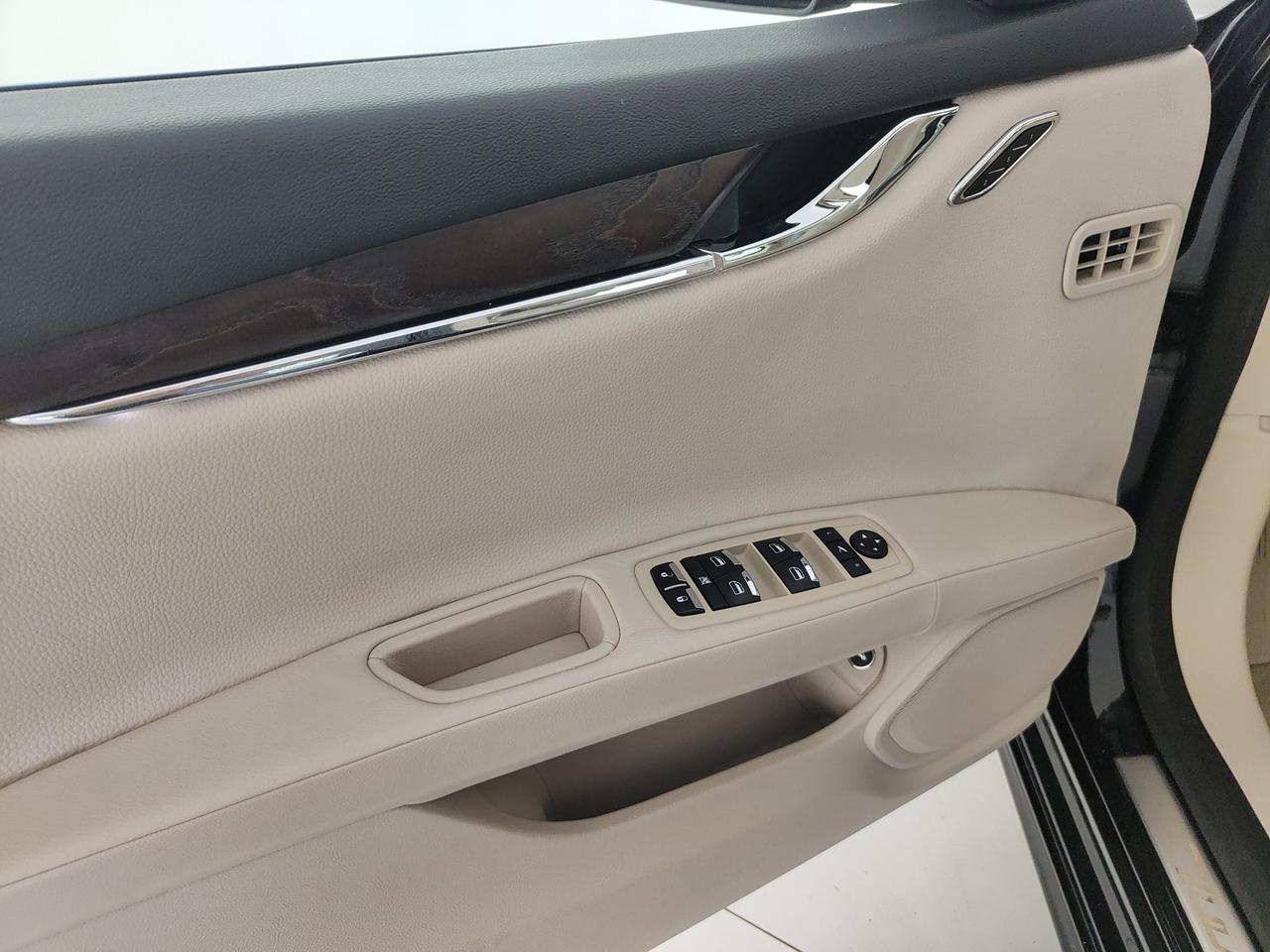 MASERATI Quattroporte VI 2013 - Quattroporte 3.0 V6 ds 275cv auto