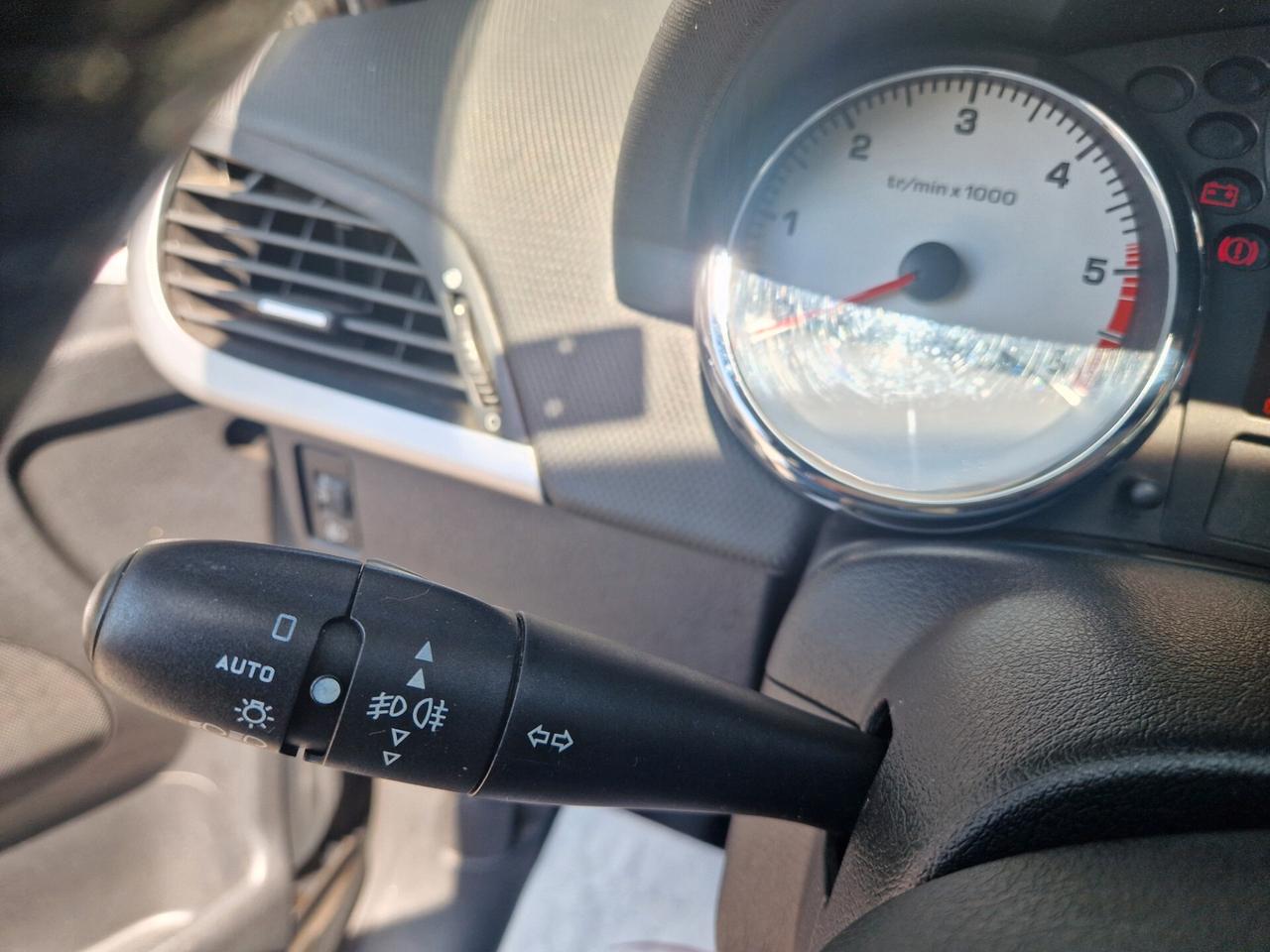 Peugeot 207 1.6 HDi 90CV FAP 5p. XS