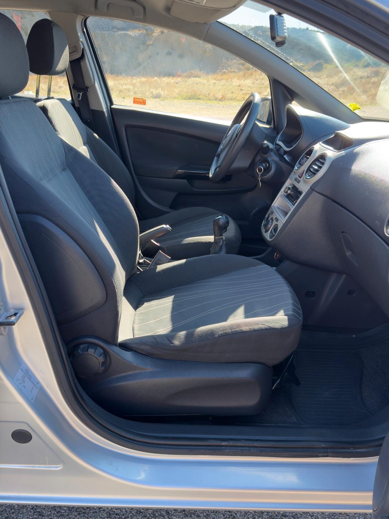 Opel Corsa 1.3 75CV