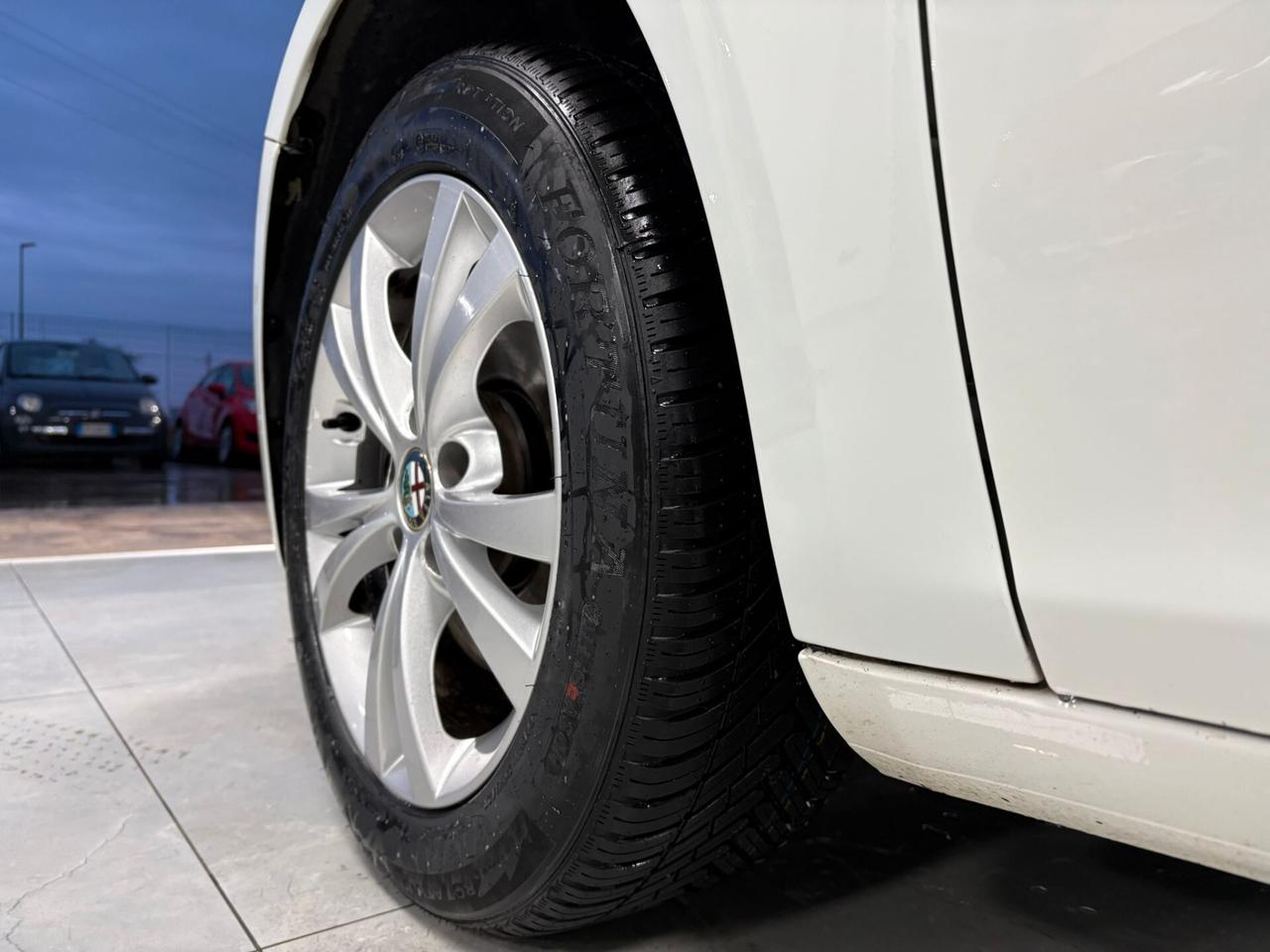 Alfa Romeo Giulietta 1.4 Turbo 120 CV GPL Progression