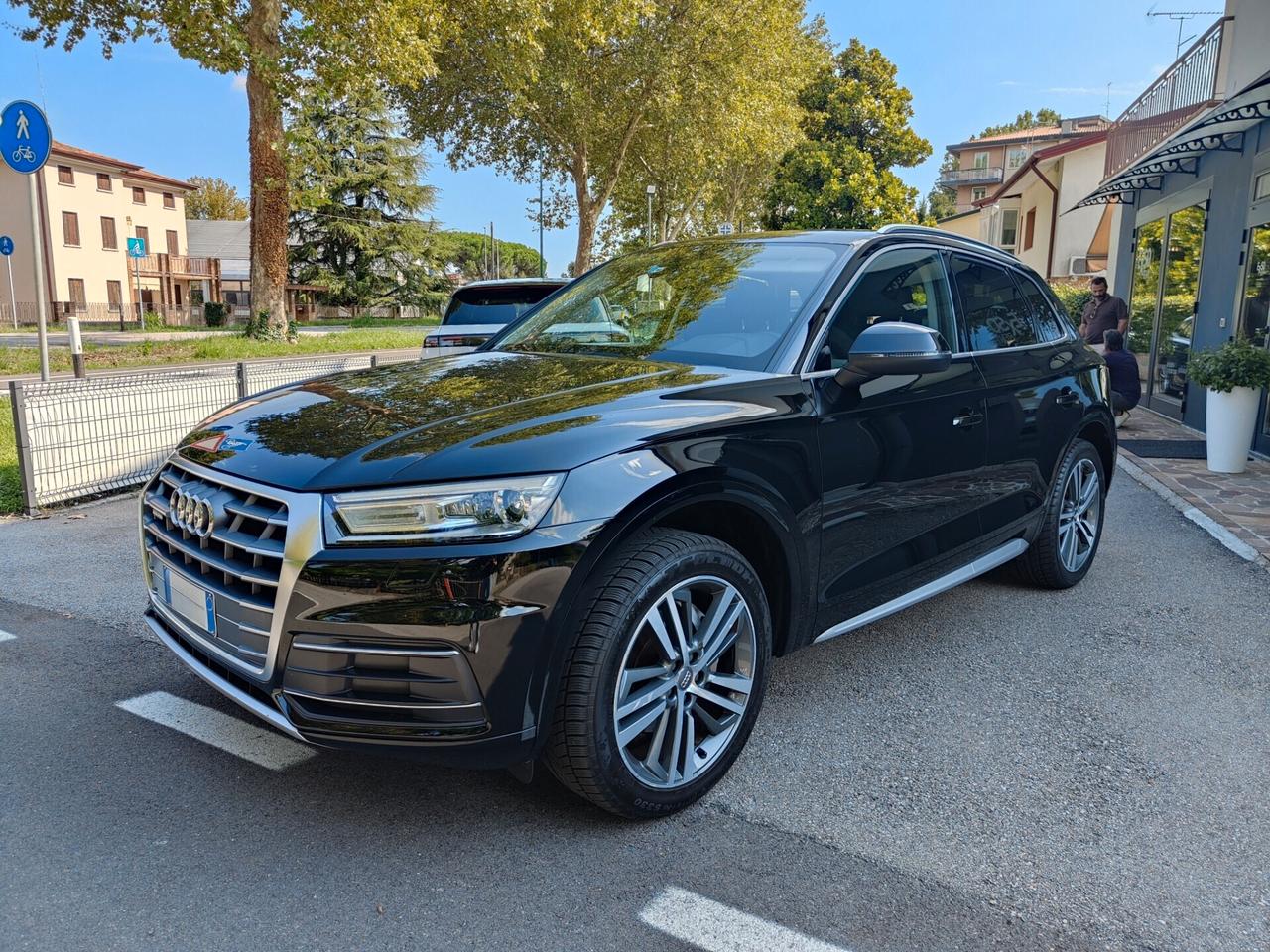 Audi Q5 2.0 TDI quattro S tronic Business