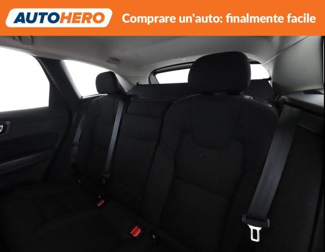 VOLVO XC60 B4 (d) AWD Geartronic Momentum Pro