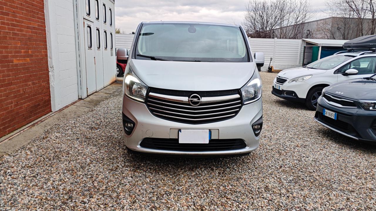 Opel Movano Vivaro L1H1 6 posti