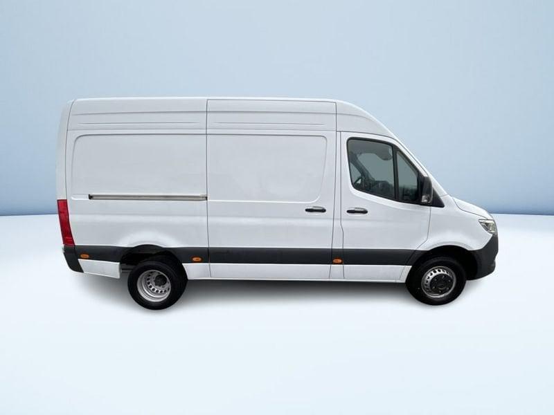 Mercedes-Benz Sprinter 419 CDI F 37/35