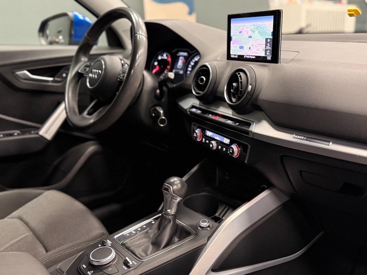 Audi Q2 35 TDI S tronic Business