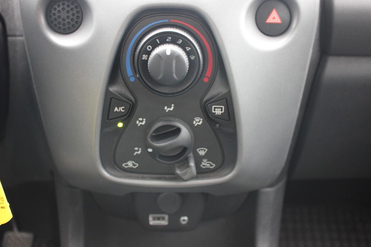 Toyota Aygo *PREZZO VERO* AUTOMATICA UNIPRO TELECAMERA CONNECT