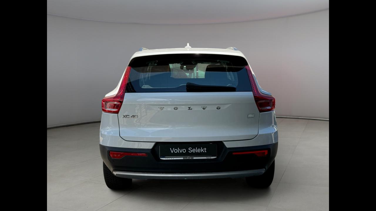 VOLVO XC40 - XC40 1.5 t5 phev Inscription Expression auto my21