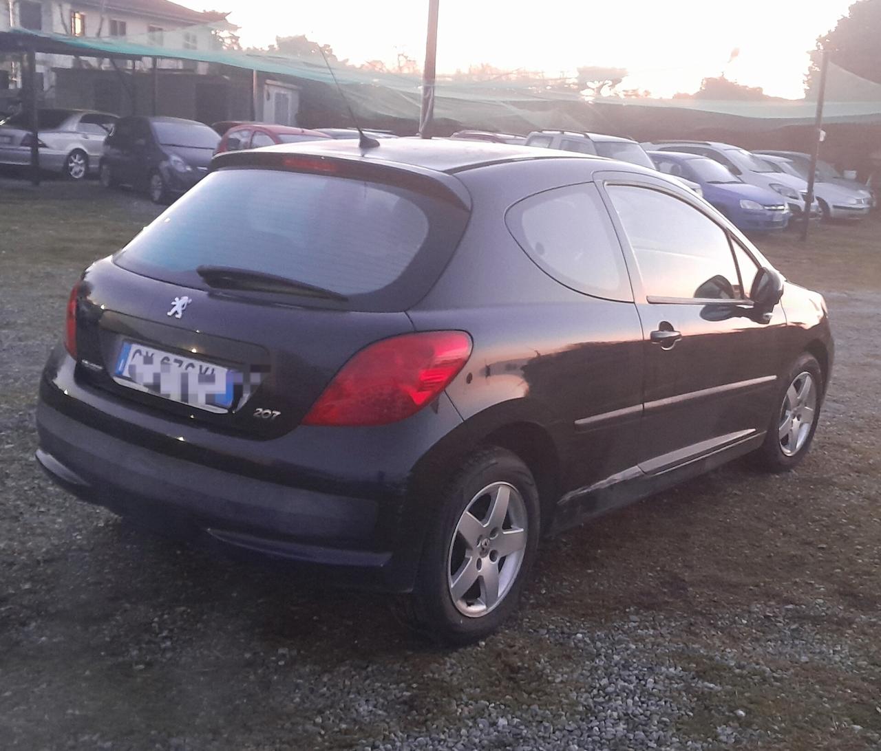 Peugeot 207 1.4 88CV 3p. XS