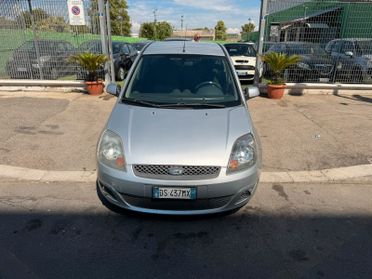 Ford Fiesta 1.2 16V 5p. Ghia