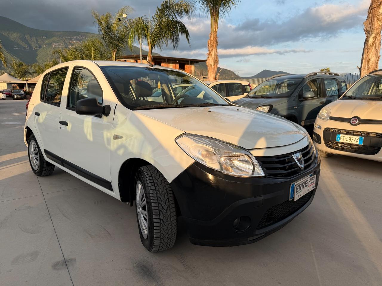 DACIA SANDERO ANNO 2012 1.2 BENZINA/GPL 75 CV