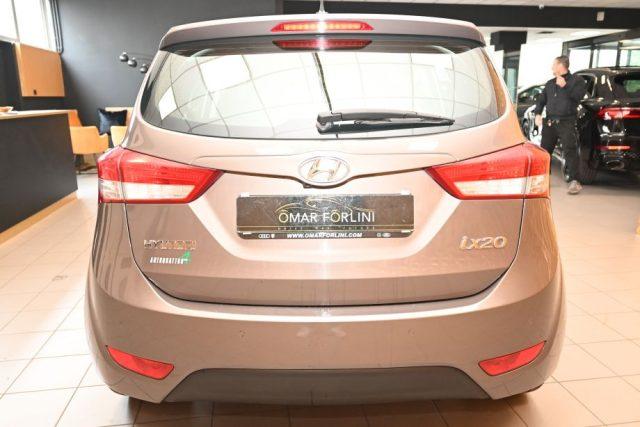 HYUNDAI iX20 1.4 LIGHT 6M TEL XENO DOPP-TRENO DI CERCHI E GOMME
