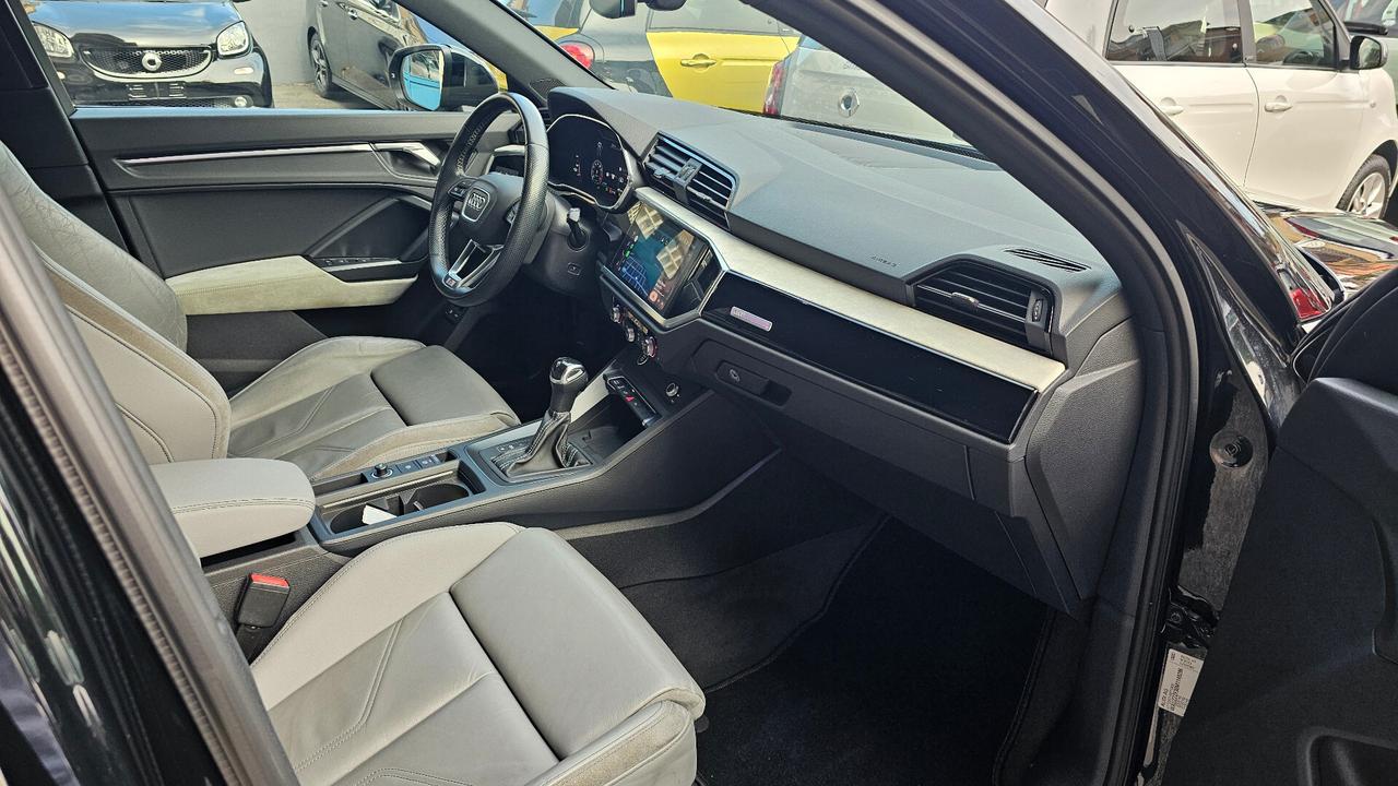 Audi Q3 SPB 45 TFSIe 245CV S tronic line IDENTITY BLACK UNIPRO' IVA ESPOSTA TAGL UFF