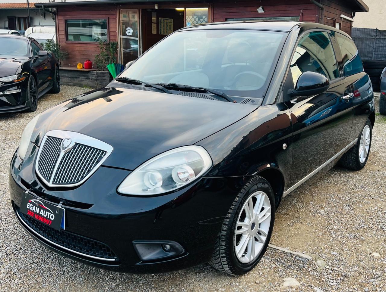Lancia Ypsilon 1.2 69 CV Platinum