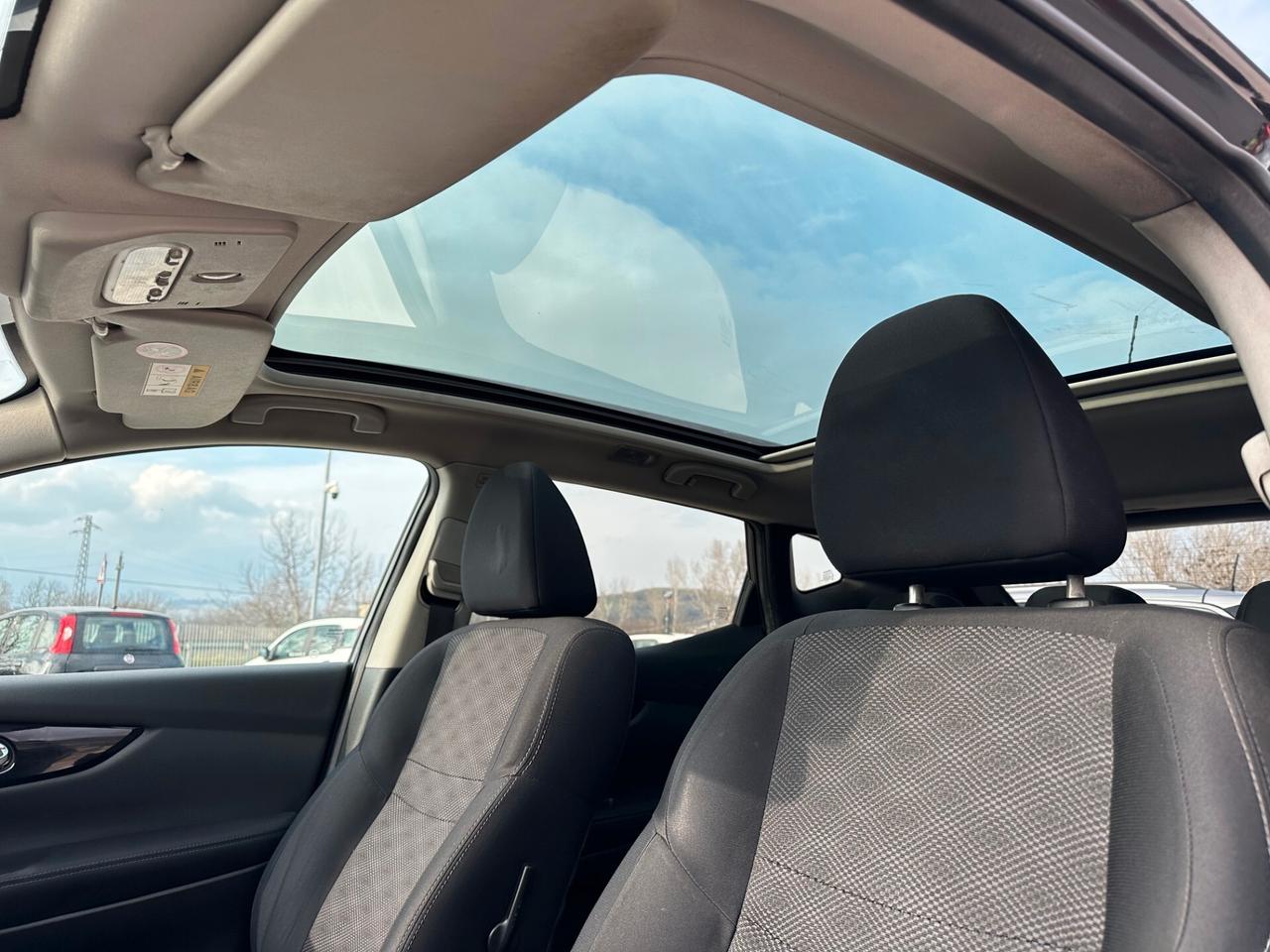 Nissan Qashqai 1.5 dCi N-Connecta 360°