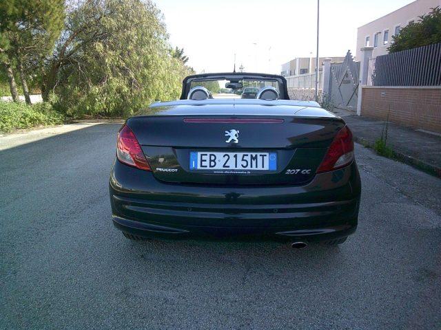 PEUGEOT 207 1.6 8V HDi 112CV CC Féline