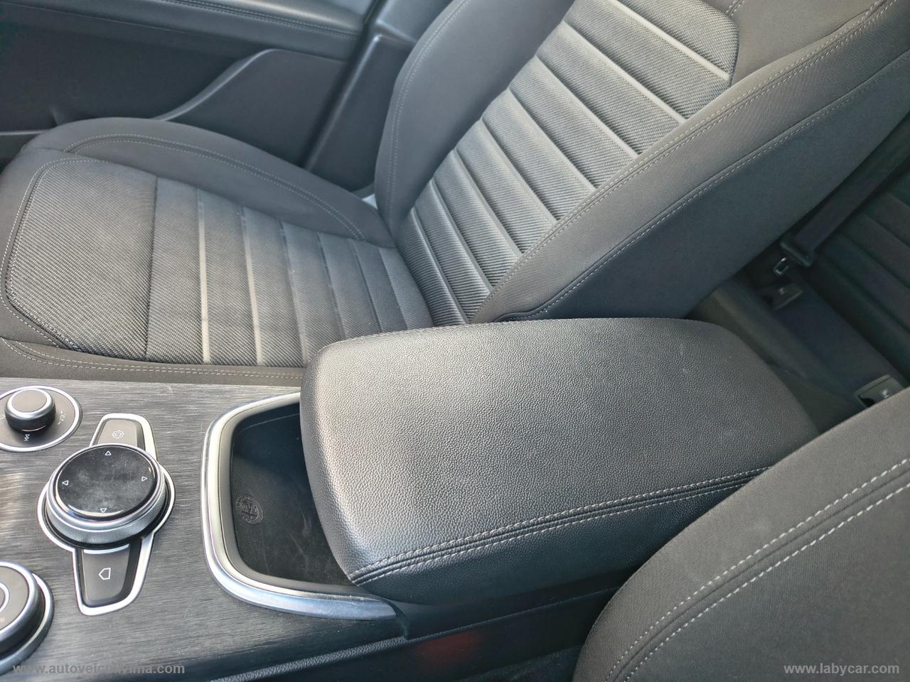 ALFA ROMEO Stelvio 2.2 T.diesel 160CV AT8 RWD Bus. AUTOCARRO