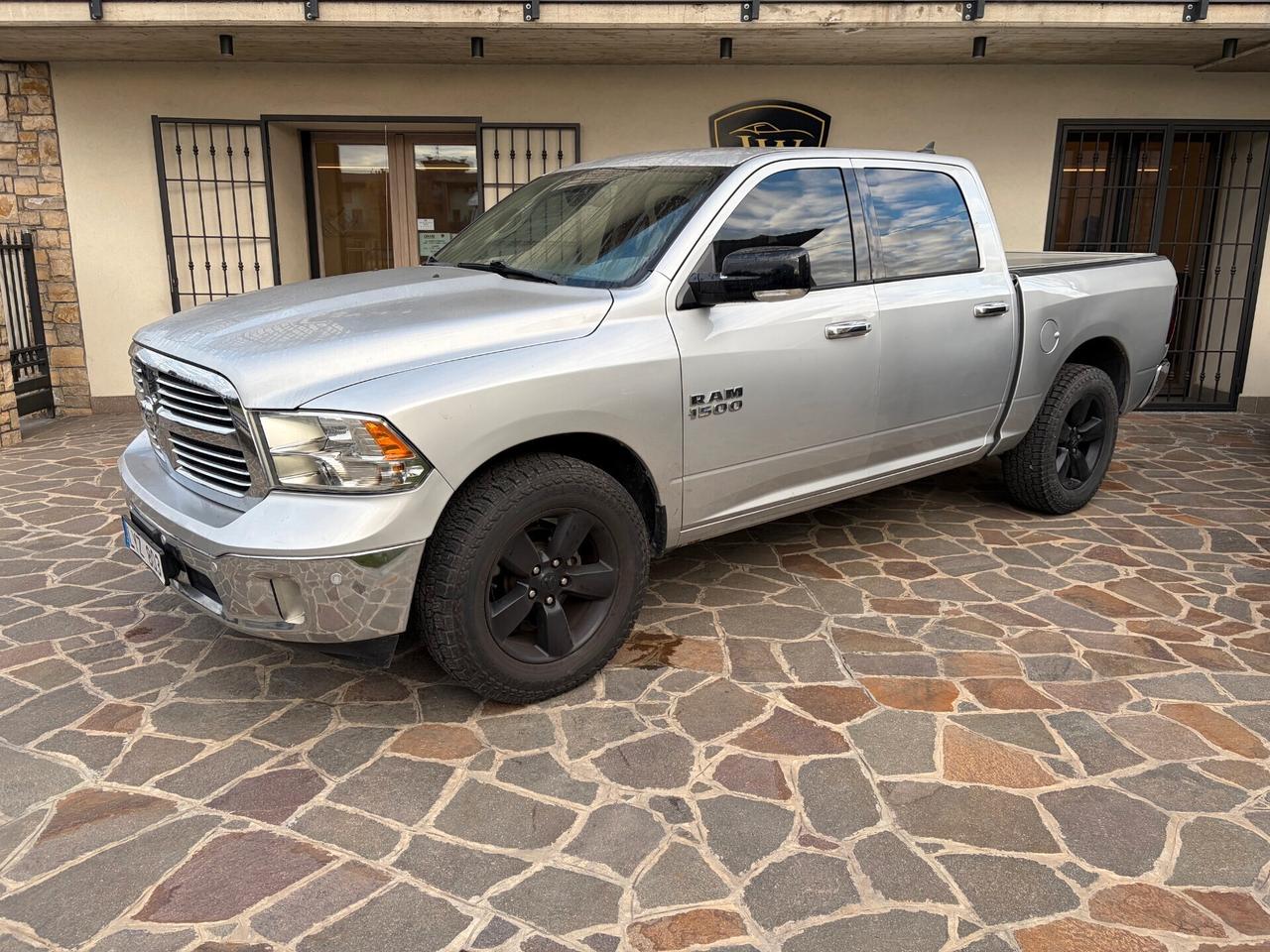 Dodge RAM 1500 5.7 V8 BIGHORN + GPL