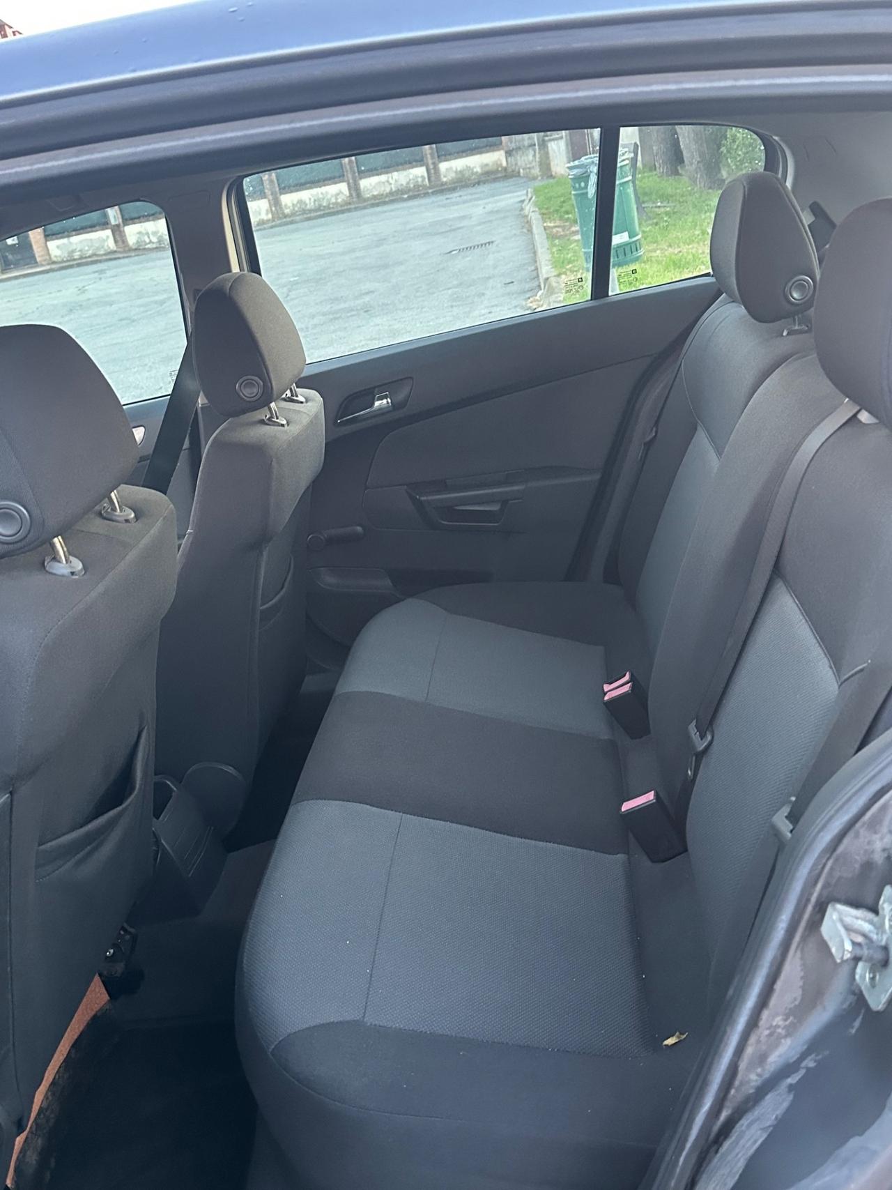 Opel Astra asta 1.4 benzina reimportato 5 porte berlina