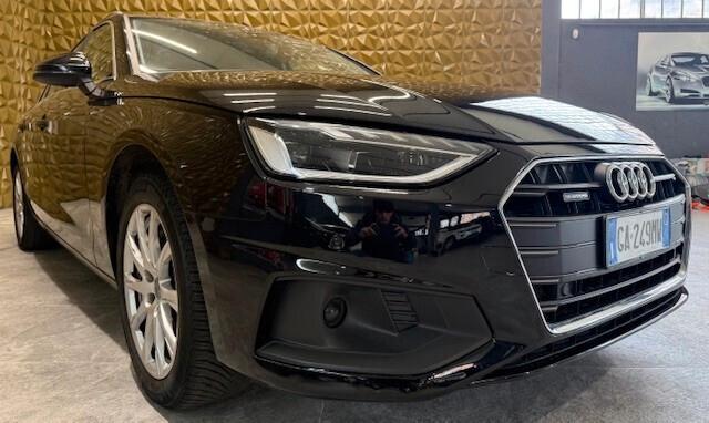 Audi A4 Avant 40 TDI quattro S tronic Business