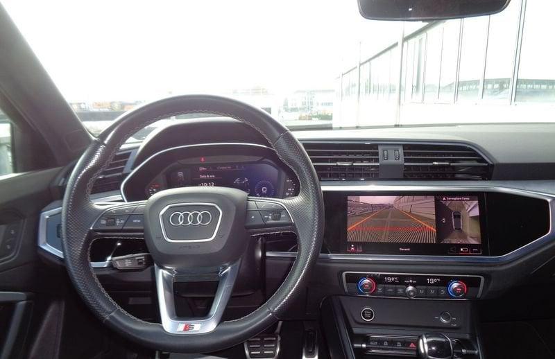Audi Q3 Sportback 40 TDI quattro S tronic S Line Edition