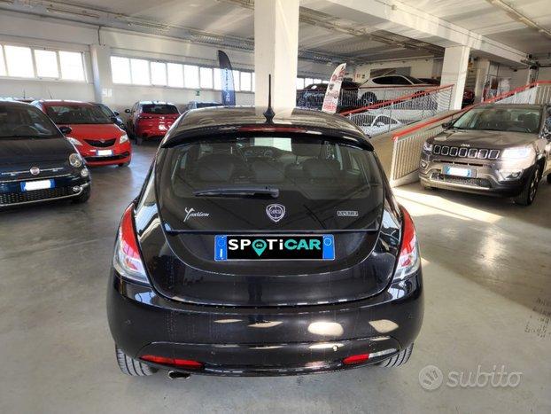 LANCIA Ypsilon 1.0 FireFly 5 porte S&S Hybrid Go