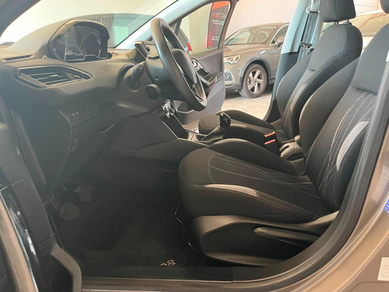 Peugeot 208 1.2 VTi 82 CV 5 porte Access