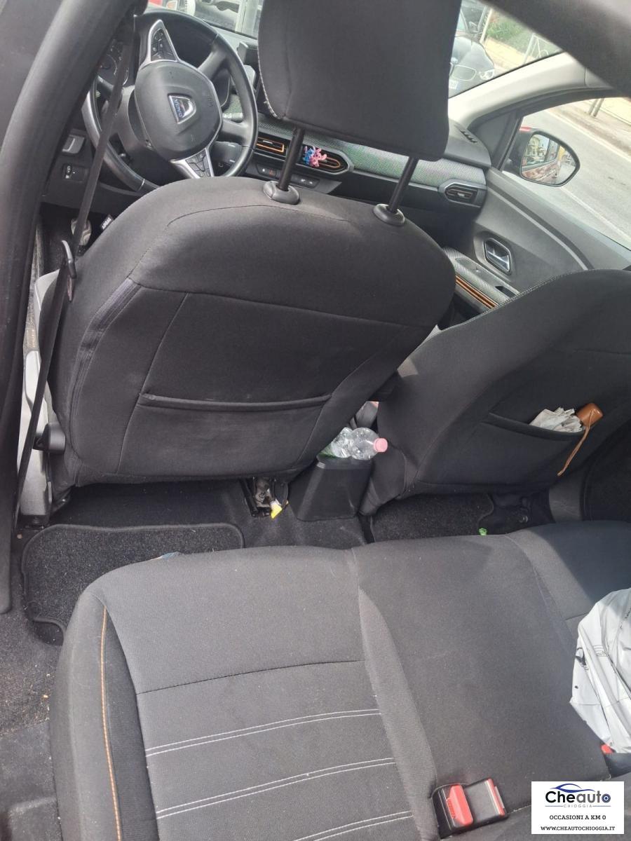 DACIA - Sandero - Stepway 1.0 TCe ECO-G Expres. UP con gancio traino
