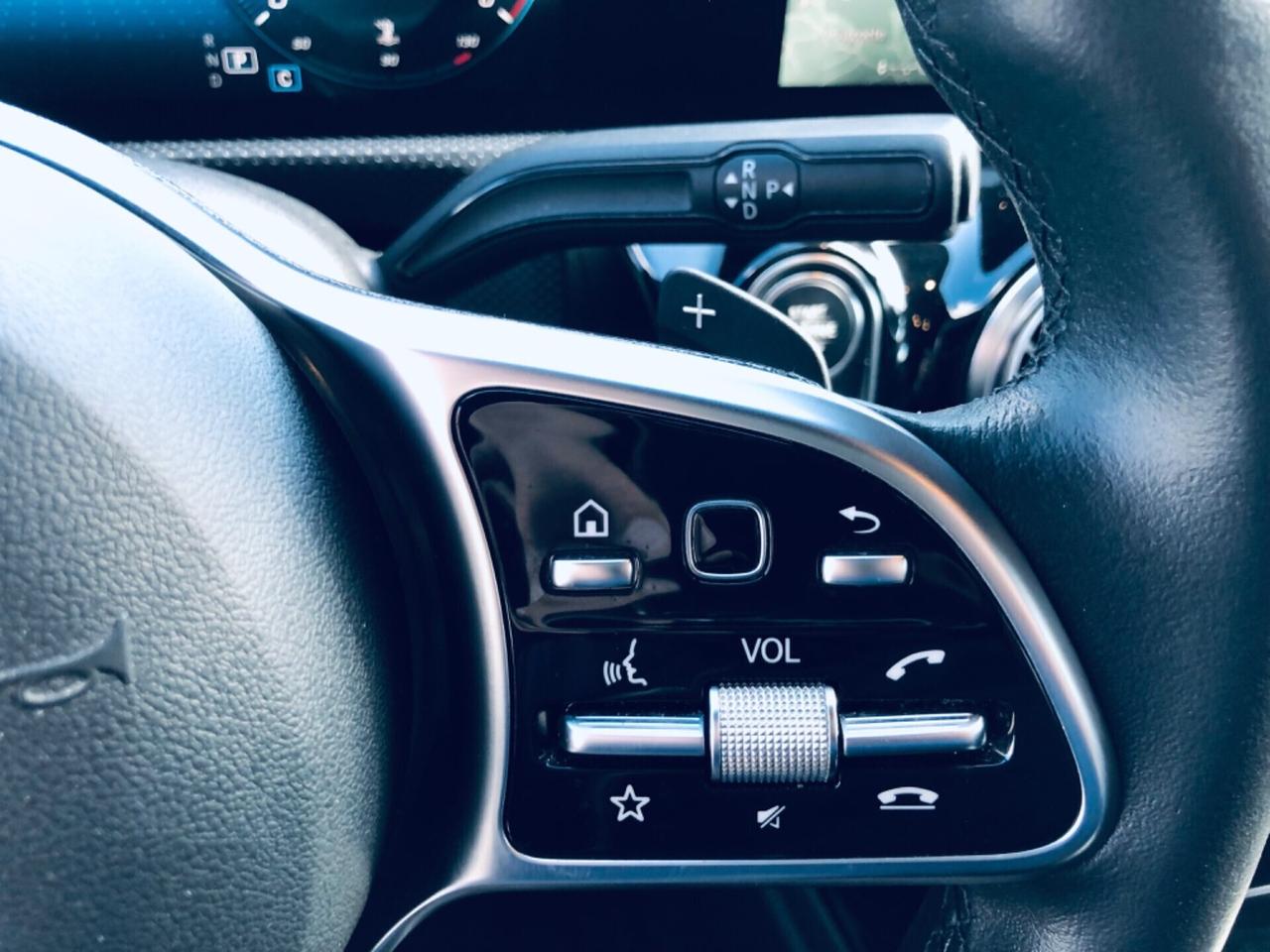 Mercedes-benz CLASSE A 180 d Automatic Sport LUCI-