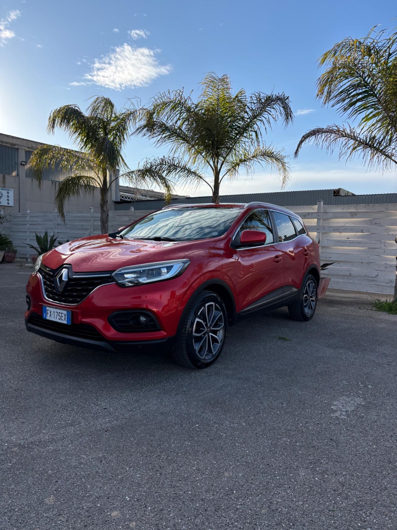 Renault KADJAR 1.5 diesel IN PERFETTE CONDIZIONI PRONTA CONSEGNA