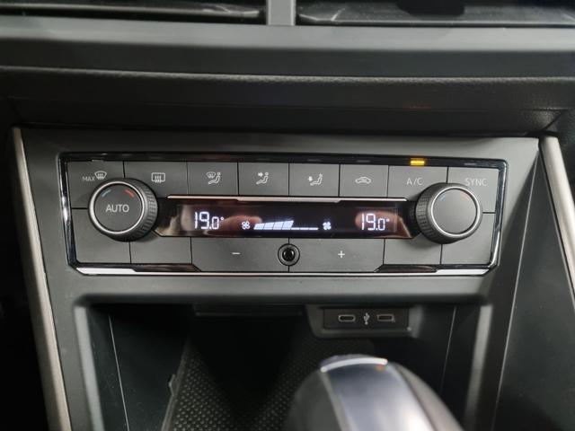 VOLKSWAGEN Polo 1.0 TSI DSG R-Line
