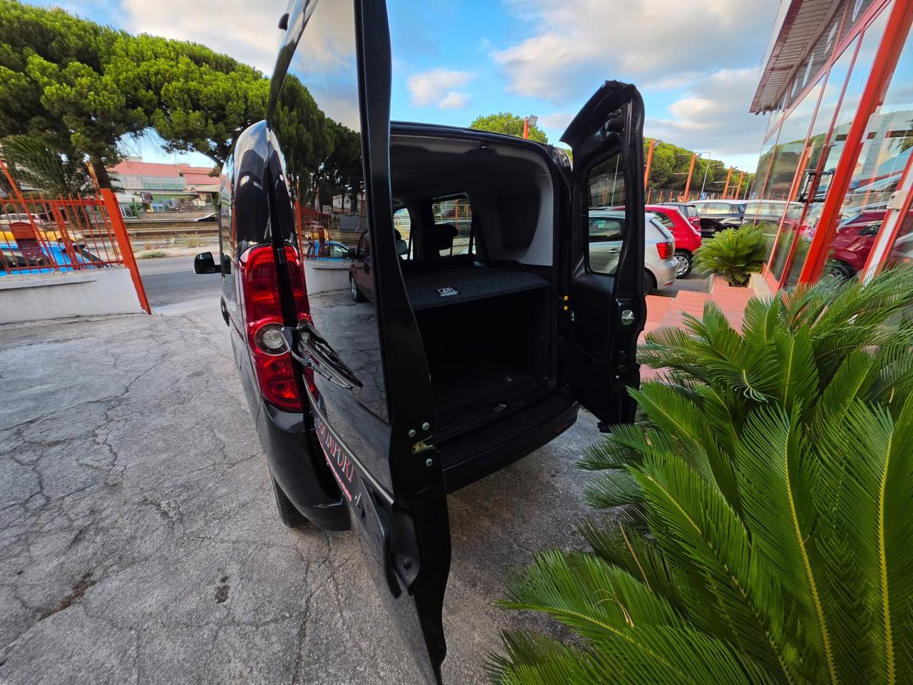 Fiat Dobló 1,6 diesel 11/2013 Cv105