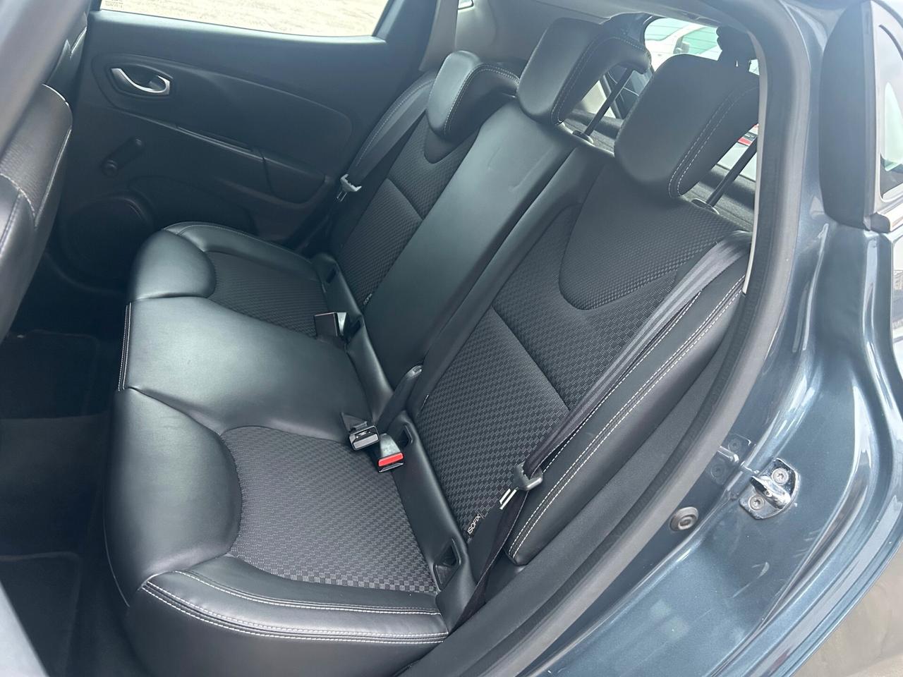 Renault Clio dCi 8V 75 CV 5 porte Moschino Zen