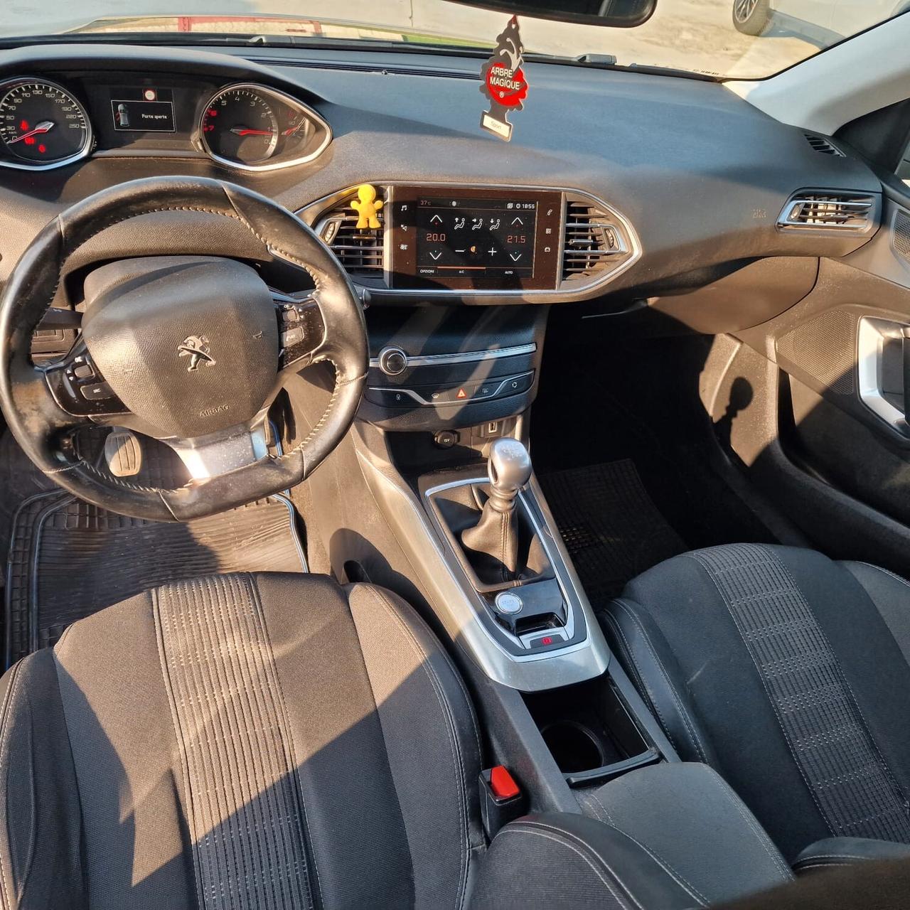 Peugeot 308 PureTech Turbo 130 S&S SW Allure