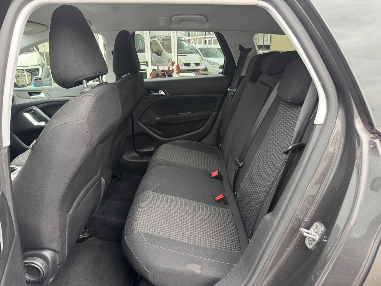 Peugeot 308 BlueHDi 130 S&S EAT6 SW Business