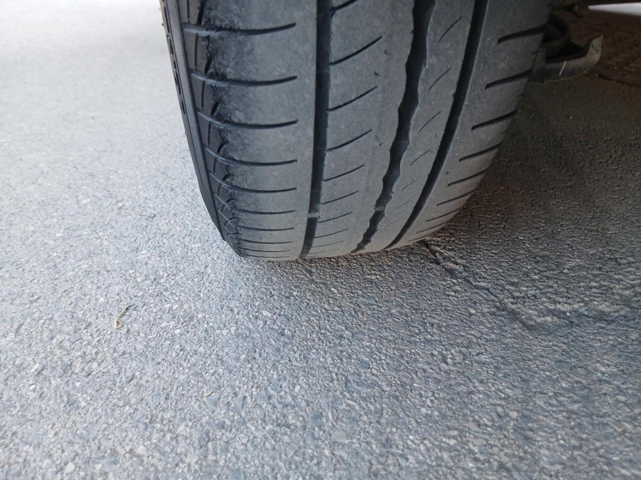 Peugeot 208 anno 2015 X Neopatentati KM CERTIFICATI