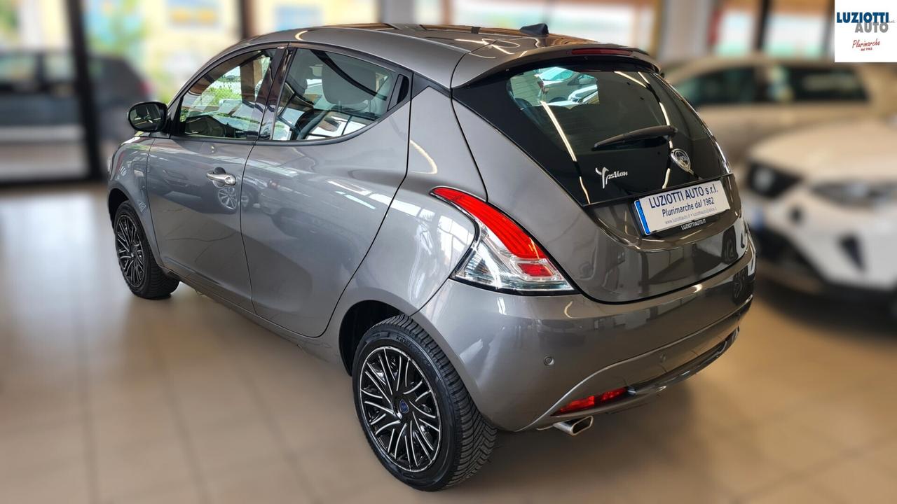 Lancia Ypsilon 1.2 GPL GOLD