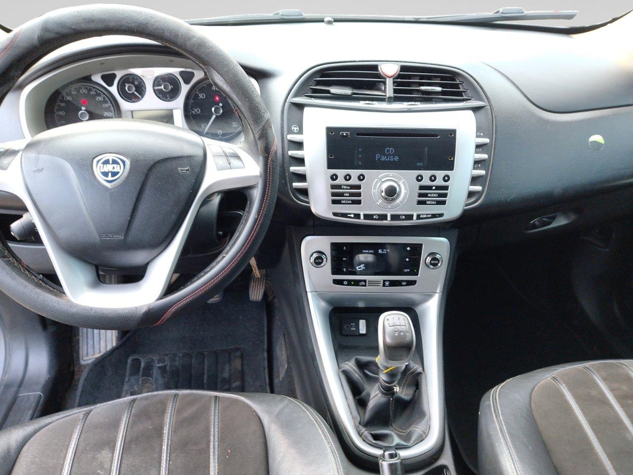 Lancia Delta 1.6 mjt Silver 105cv