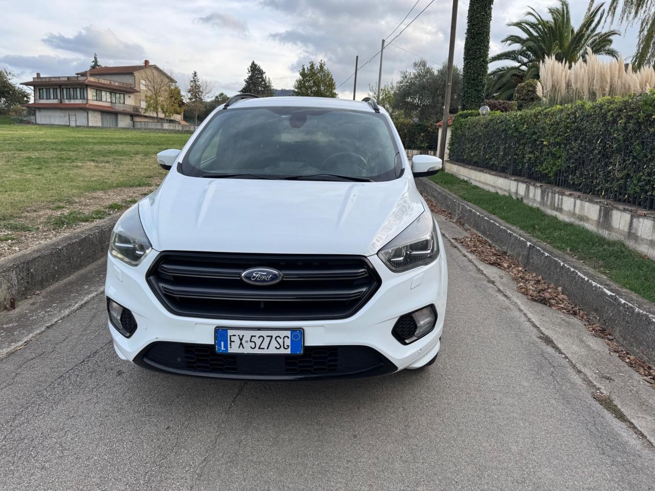 Ford Kuga 1.5 TDCI 120 CV S&S 2WD ST-Line