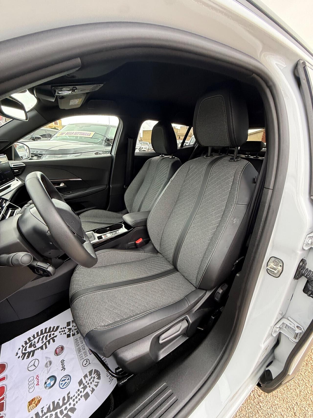 Peugeot 2008 PureTech 100 S&S Allure