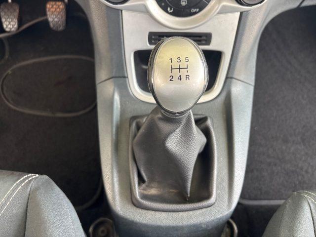 FORD Fiesta 1.2 82 CV 5 porte Titanium OK NEOPATENTATI