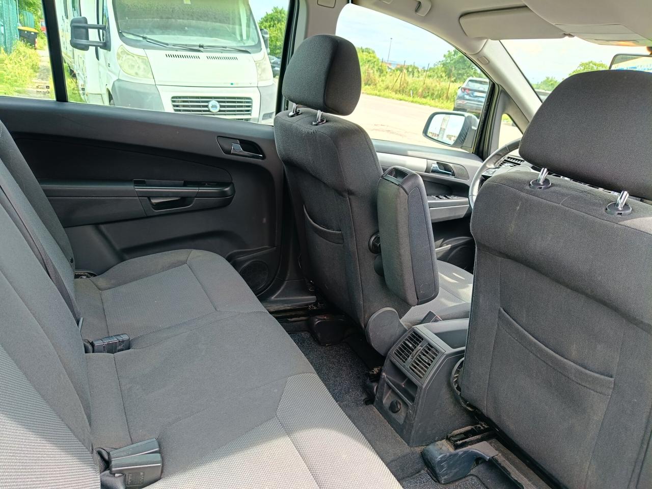 Opel Zafira 1.6 benzina 7 POSTI