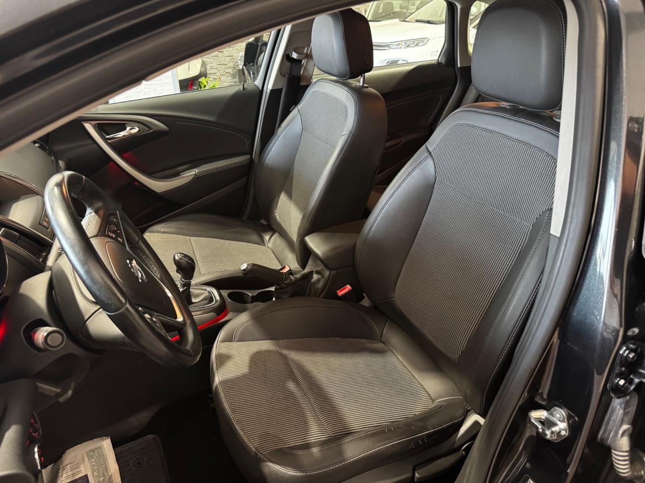 Opel Astra 1.4 Turbo 140CV 5 porte Elective