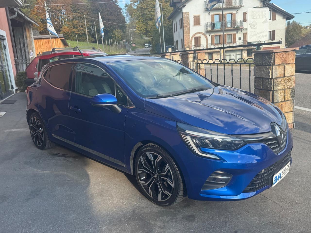 Renault Clio Full Hybrid E-Tech 140 CV 5 porte Initiale Paris