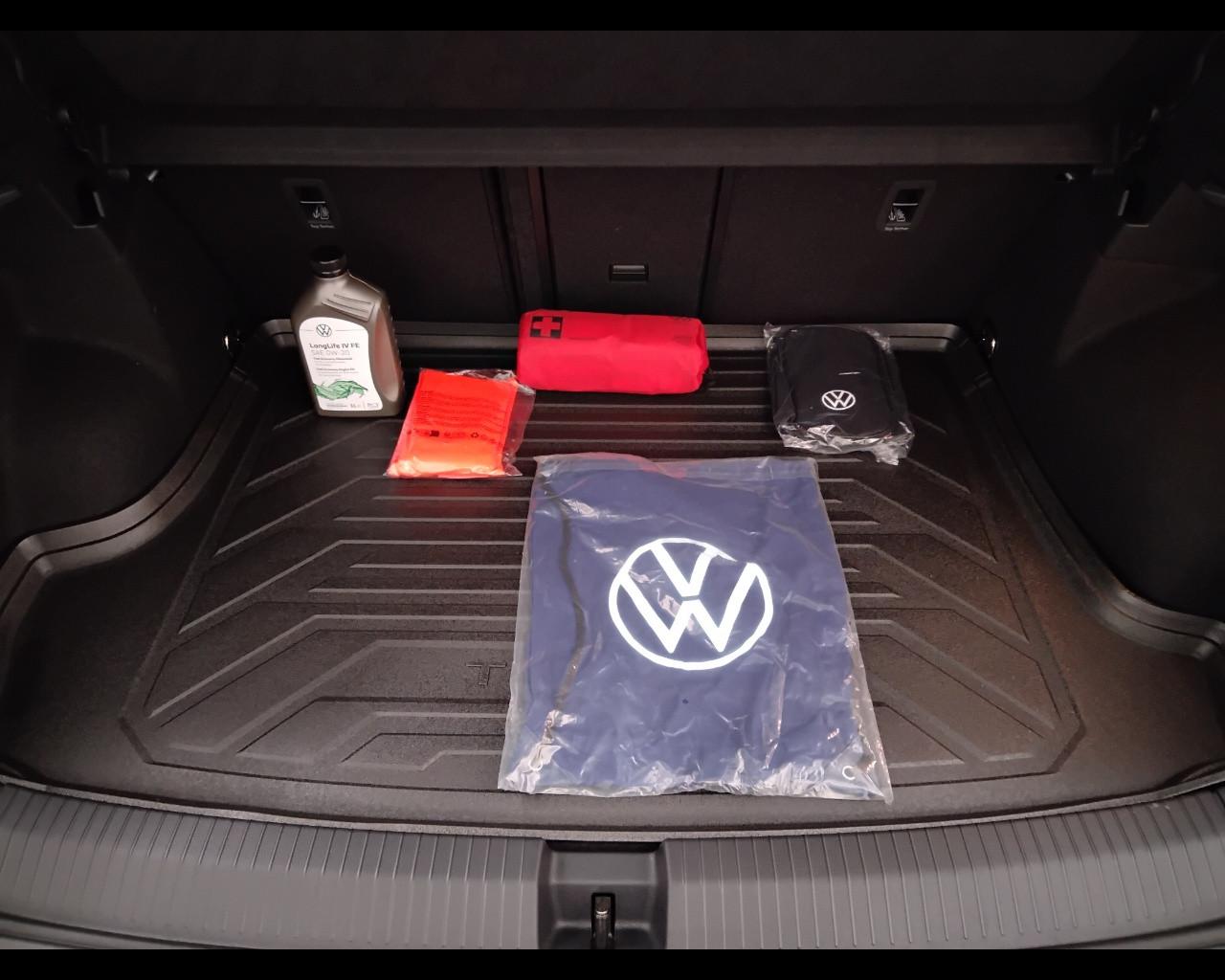 VOLKSWAGEN T-Roc 2022 - T-Roc 1.5 tsi Edition Plus dsg