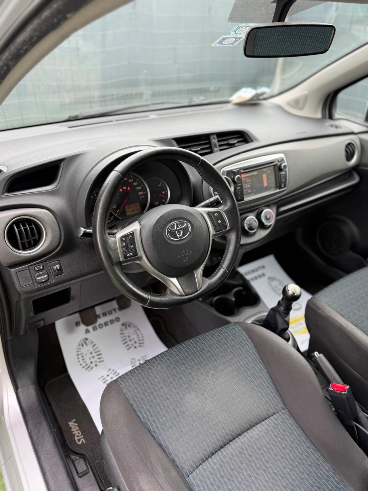 Toyota YARIS 1.0 BENZINA LOUNGE RETROCAMERA FULL