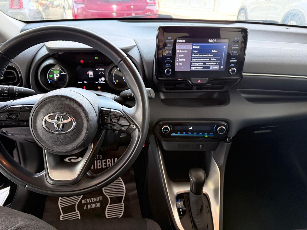 Toyota Yaris 1.5 Hybrid 5 porte Trend