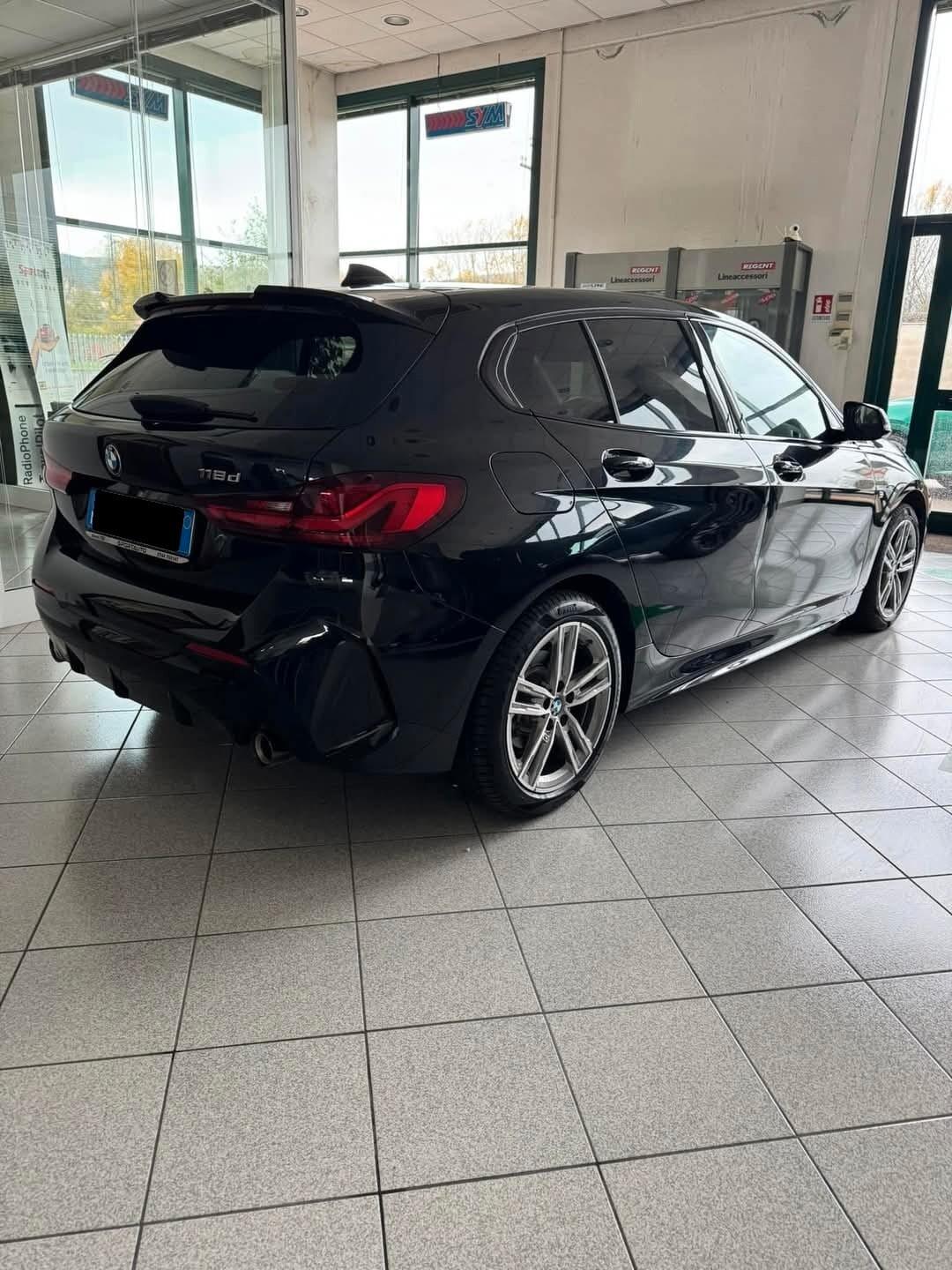 BMW SERIE 1 (F40) 118d 5P – 150 CV (110 kW)